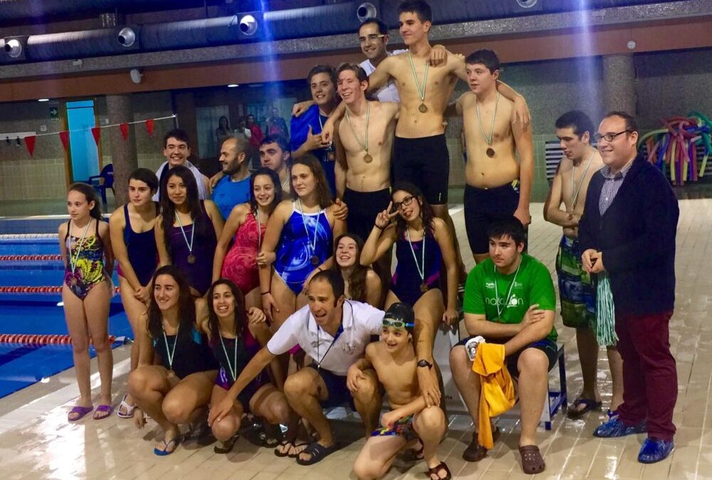 La piscina de Salobreña alberga la tercera jornada del Circuito Provincial de Natación Base