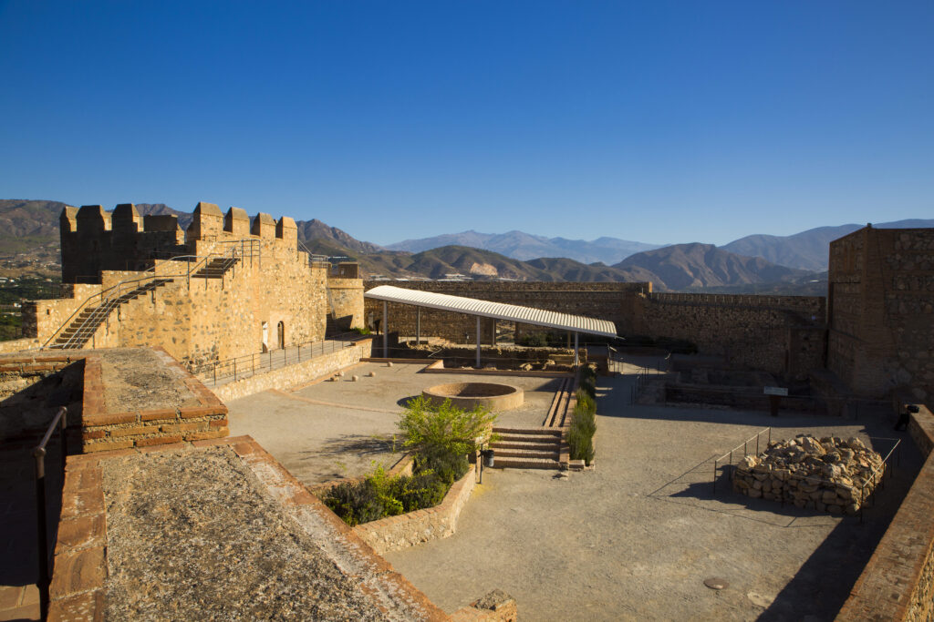 HORA DORADA EN EL CASTILLO DE SALOBREÑA
